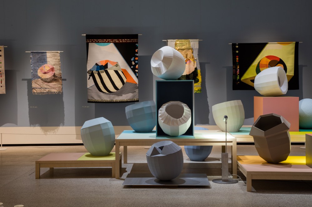breathing-colour-hella-jongerius-design-museum_dezeen_2364_col_12