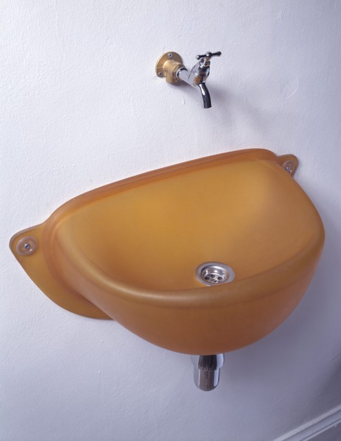 006_pushed_washtub_02